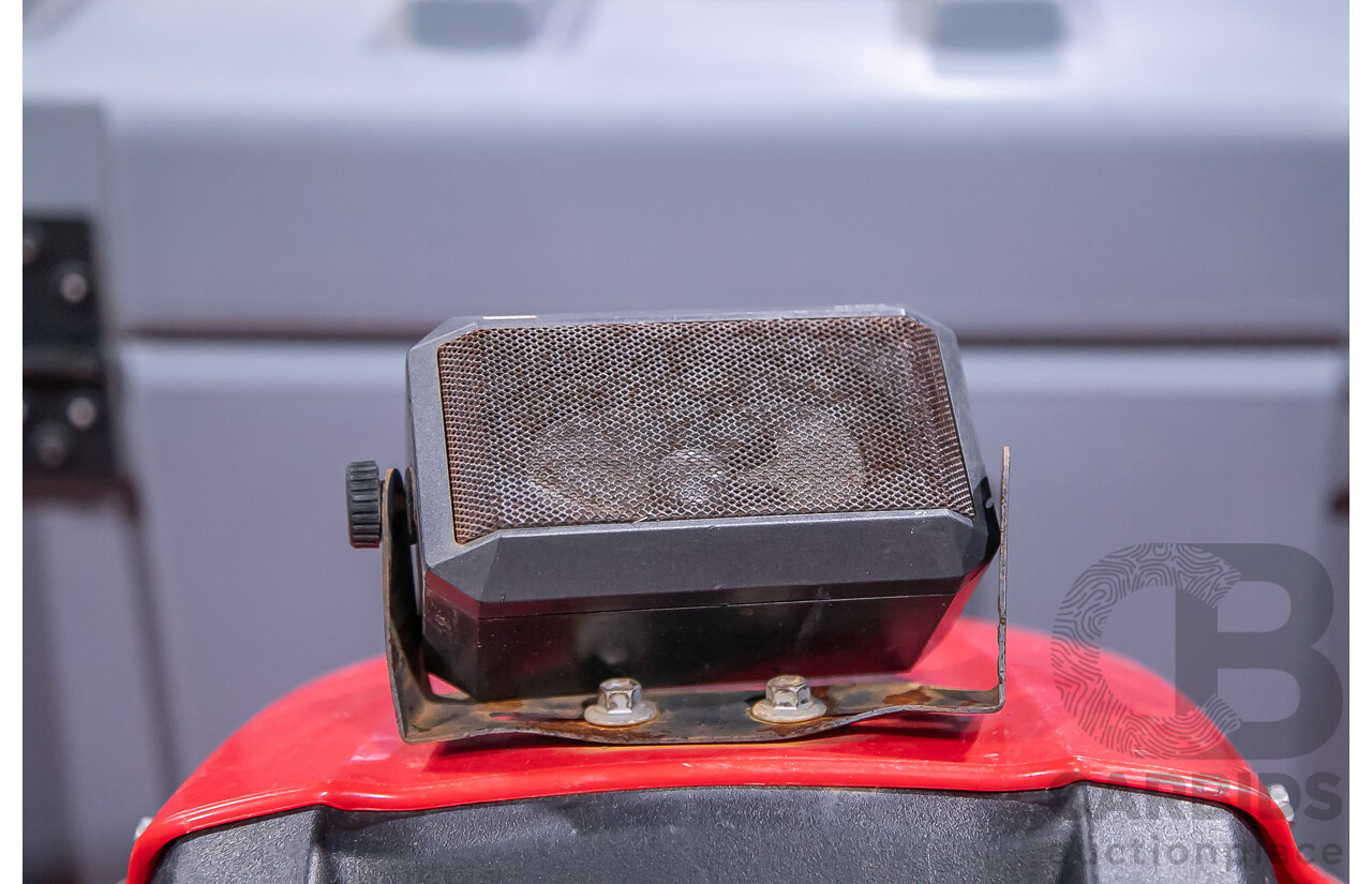 2012 Honda Foreman 500cc Quad Bike and 1995 200kg Galvanized Trailer