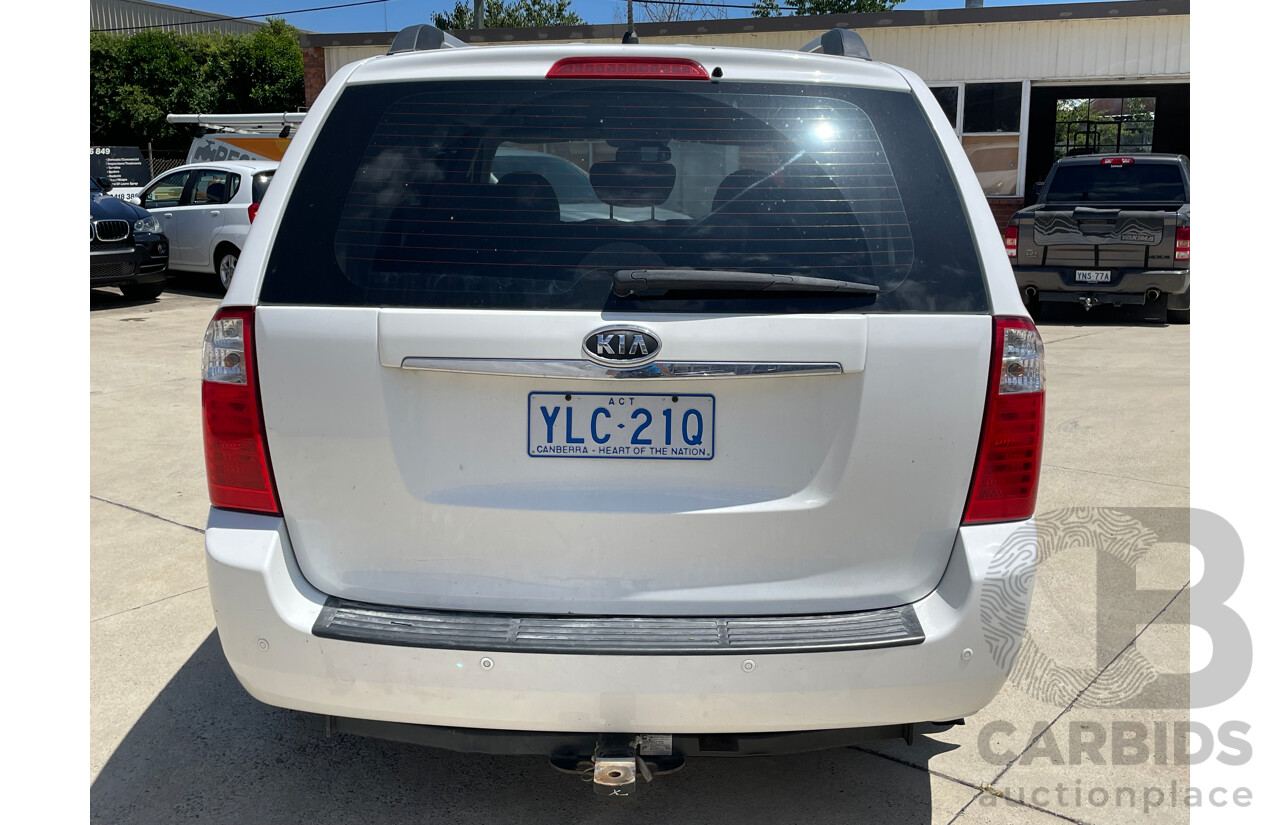 06/10 Kia Grand Carnival Si FWD VQ MY11 4D Wagon White 3.5L