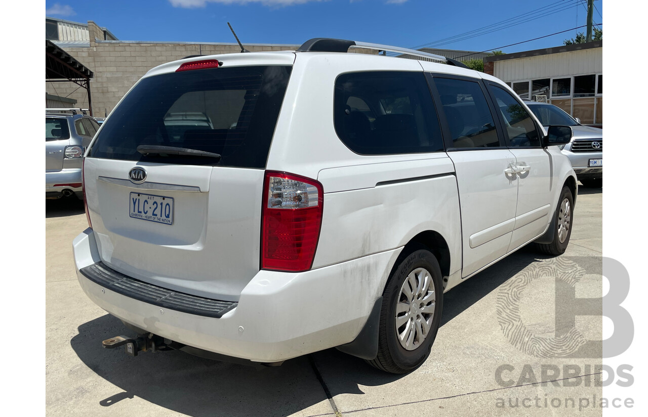 06/10 Kia Grand Carnival Si FWD VQ MY11 4D Wagon White 3.5L