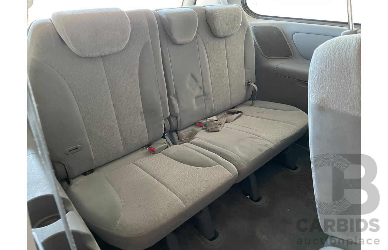 06/10 Kia Grand Carnival Si FWD VQ MY11 4D Wagon White 3.5L