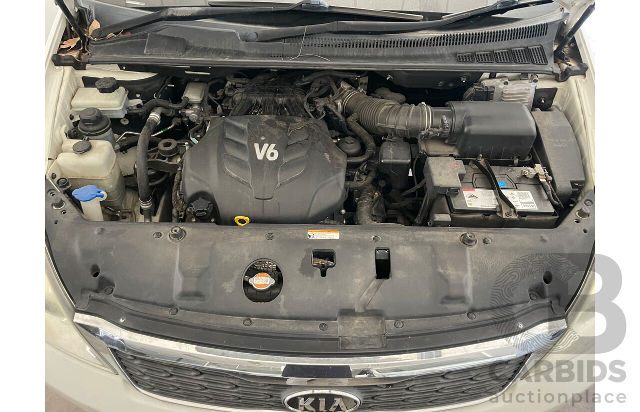 06/10 Kia Grand Carnival Si FWD VQ MY11 4D Wagon White 3.5L