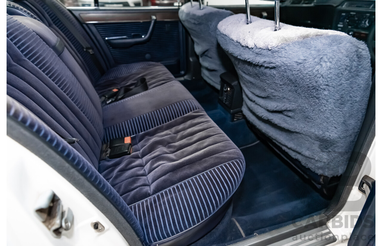 1/1980 BMW 733i E23 4d Sedan White 3.2L