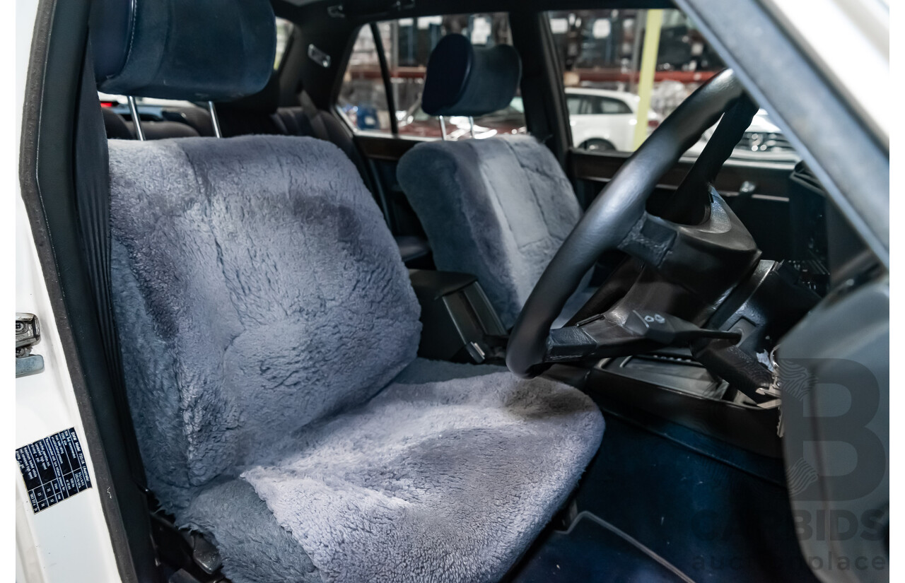 1/1980 BMW 733i E23 4d Sedan White 3.2L