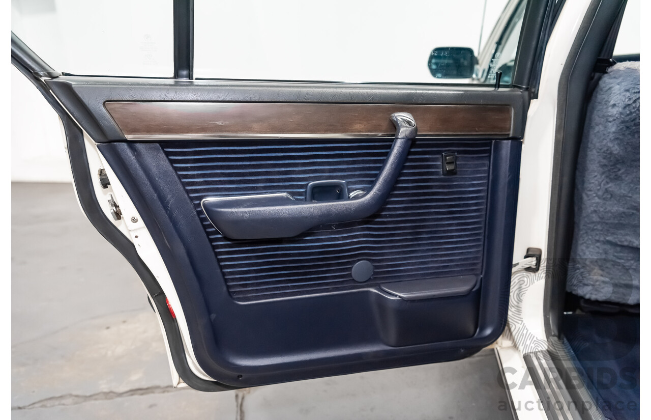 1/1980 BMW 733i E23 4d Sedan White 3.2L