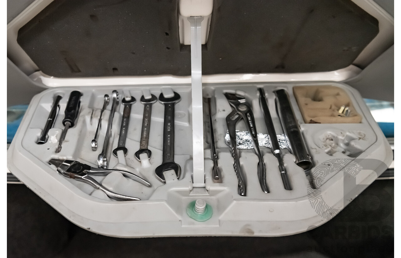 1/1980 BMW 733i E23 4d Sedan White 3.2L