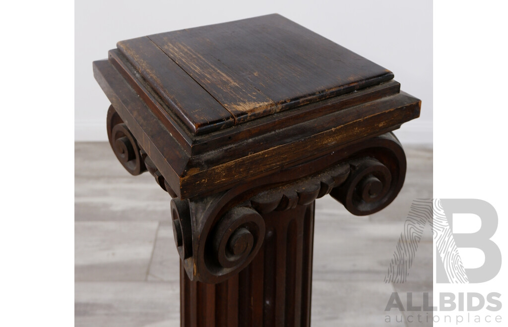 Antique Classical Display Column