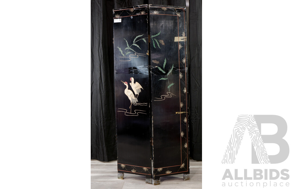 Part Chinese Dressing Screen