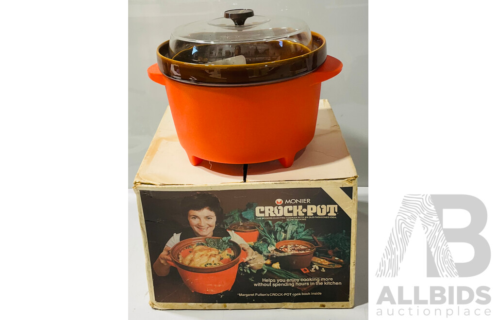 Vintage Monier Crock-Pot in Original Box with Instructions