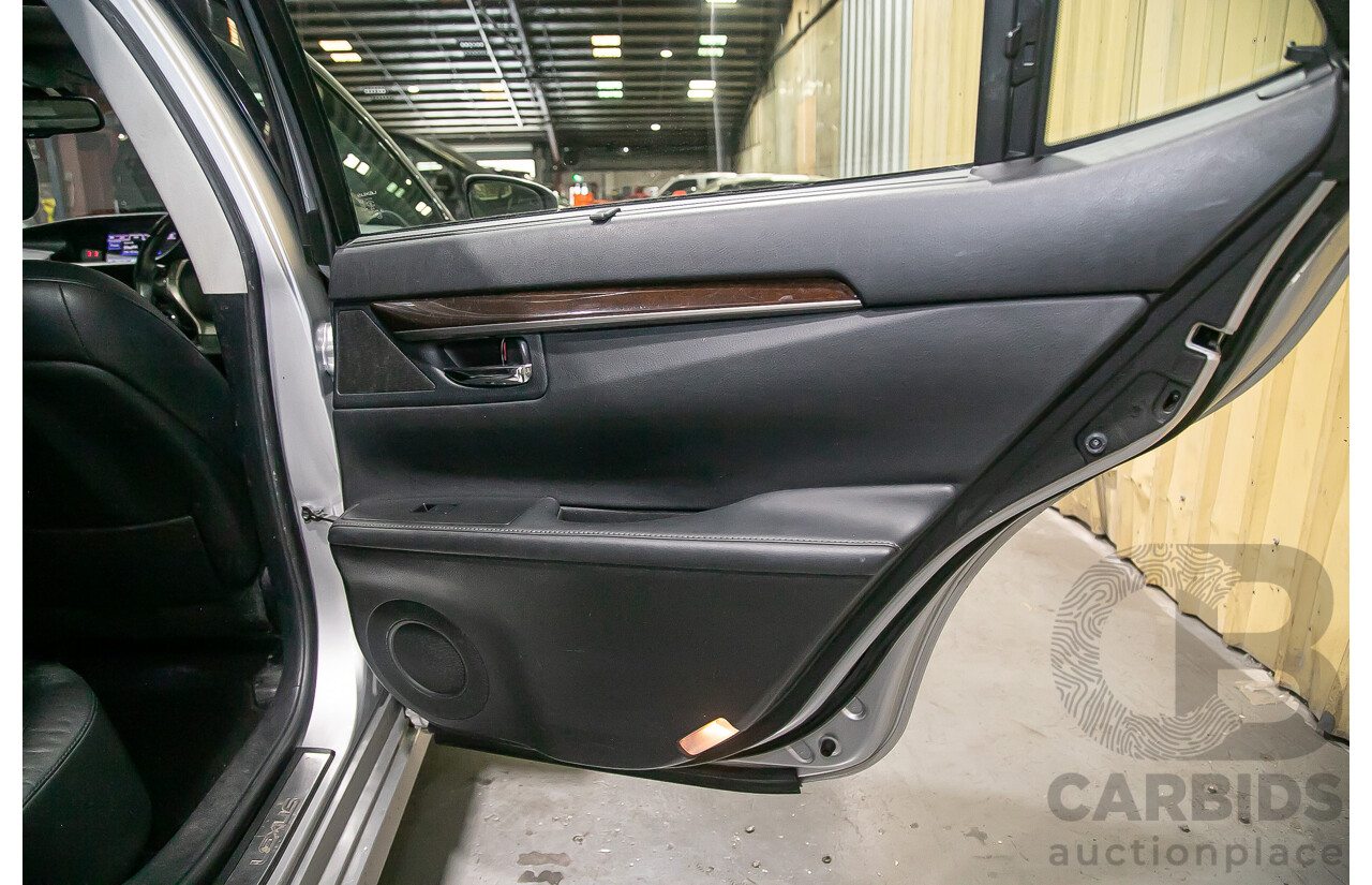 11/2013 Lexus Es300h Sports Luxury AVV60R 4d Sedan Metallic Silver 2.5L - Hybrid