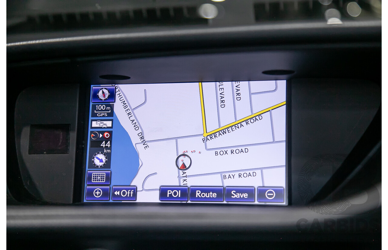 11/2013 Lexus Es300h Sports Luxury AVV60R 4d Sedan Metallic Silver 2.5L - Hybrid