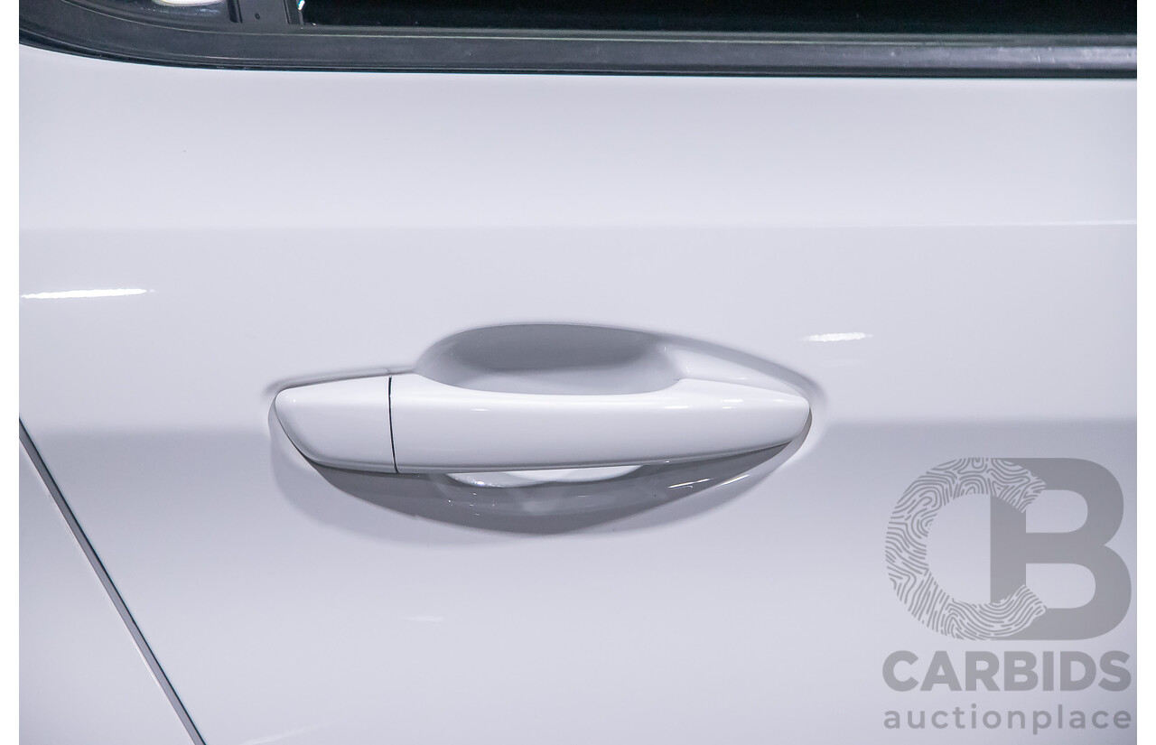 10/2014 Peugeot 308 Access T9 5d Hatchback White Turbo 1.2L