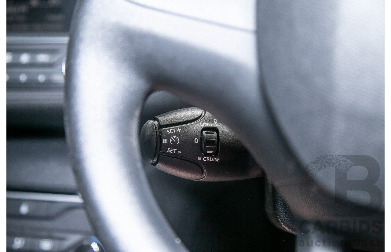 10/2014 Peugeot 308 Access T9 5d Hatchback White Turbo 1.2L