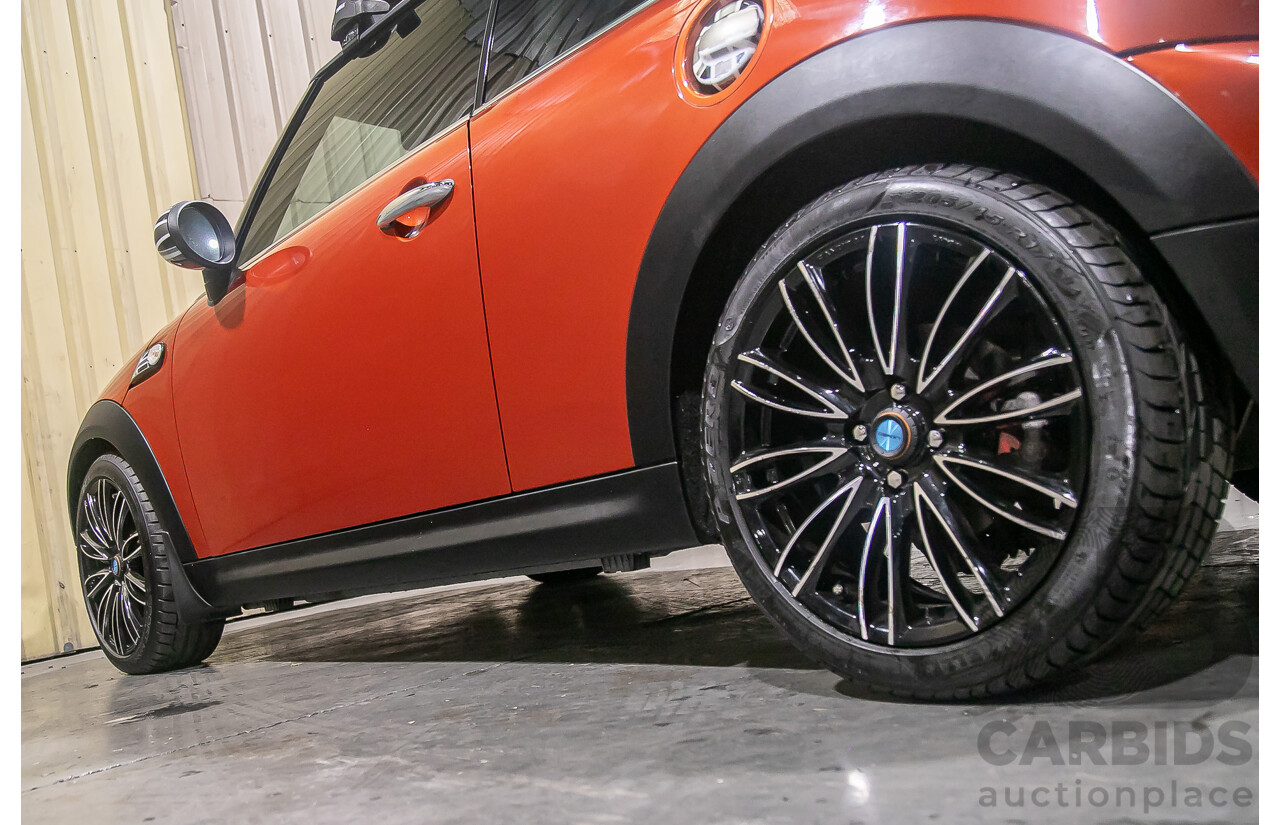 1/2014 Mini Cooper S R56 MY13 2d Hatchback Metallic Orange Turbo 1.6L
