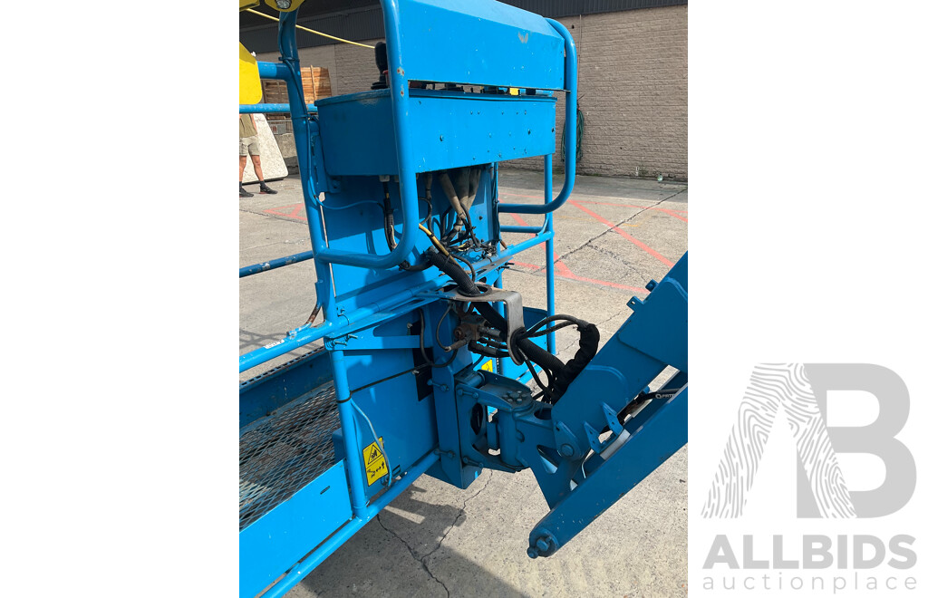 GENIE Z-51/30J RT Articulating Boom Lift