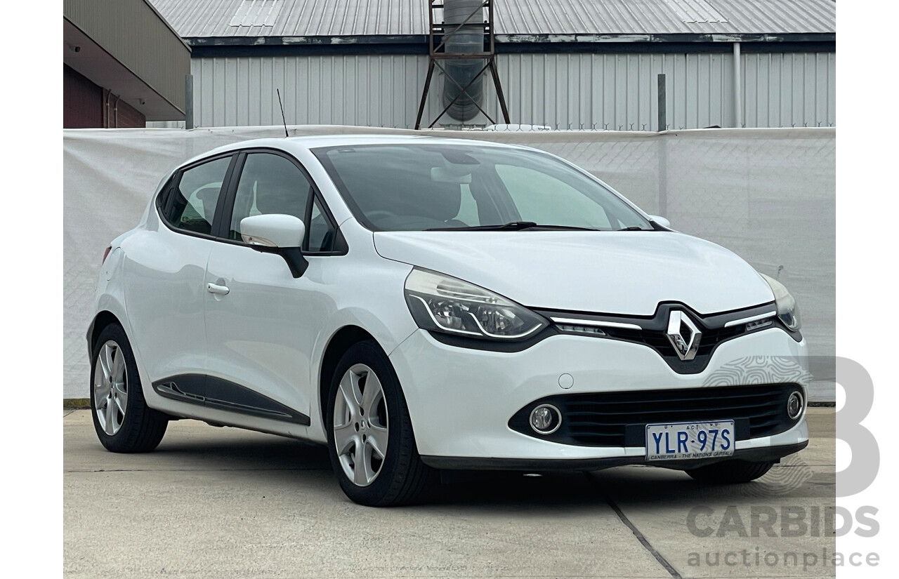 01/17 Renault Clio EXPRESSION FWD X98 5D Hatchback White 1.2L