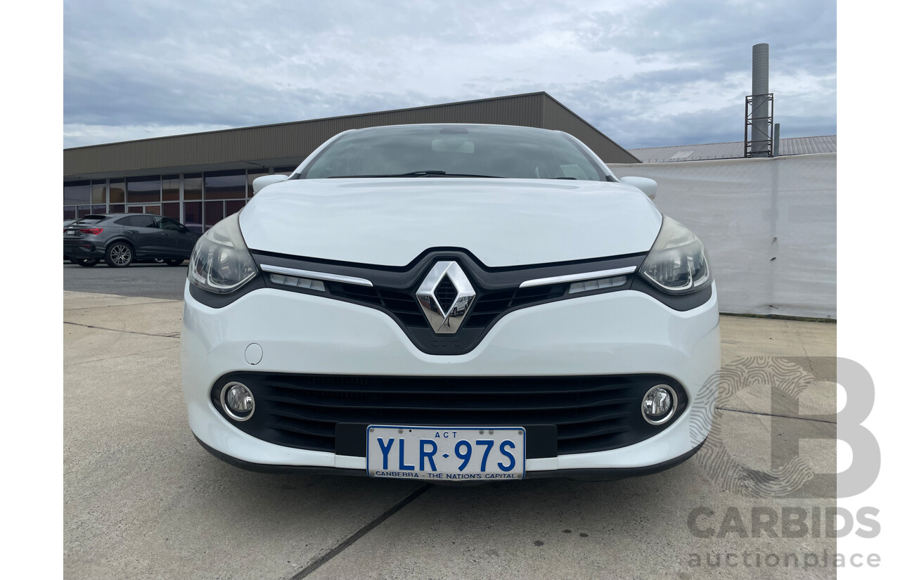 01/17 Renault Clio EXPRESSION FWD X98 5D Hatchback White 1.2L