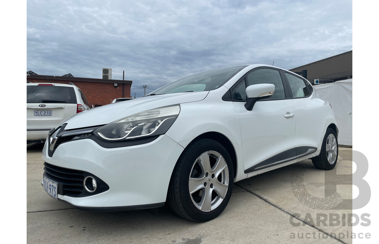 01/17 Renault Clio EXPRESSION FWD X98 5D Hatchback White 1.2L