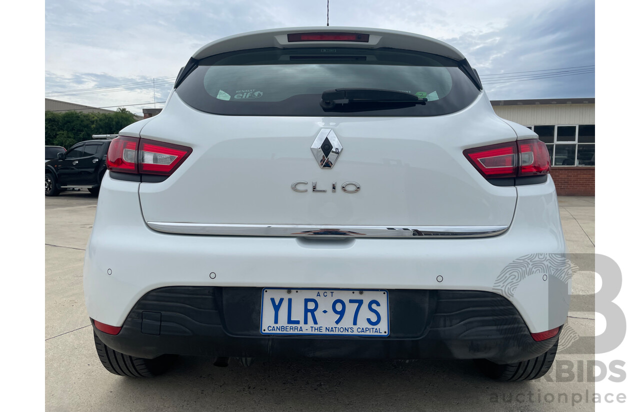 01/17 Renault Clio EXPRESSION FWD X98 5D Hatchback White 1.2L