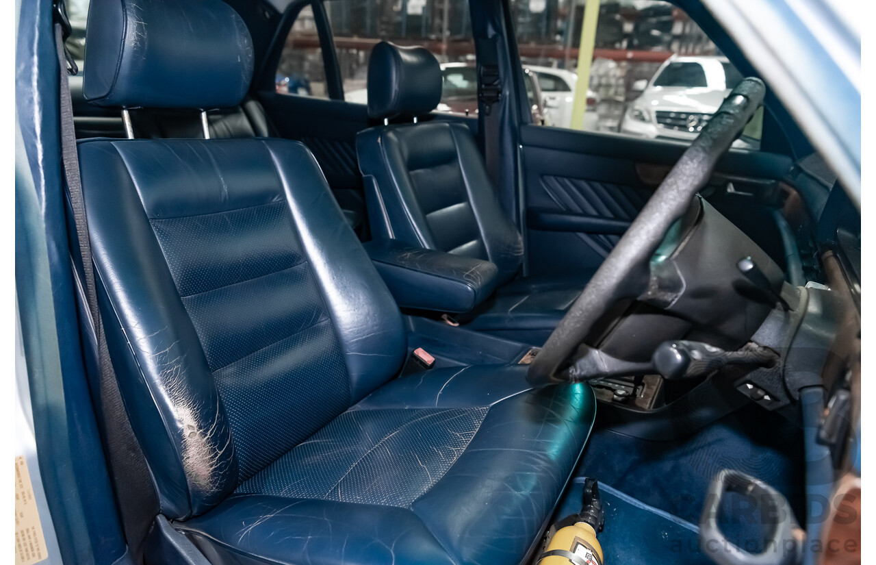 3/1989 Mercedes Benz 420 SEL W126 4d Sedan Silver V8 4.2L