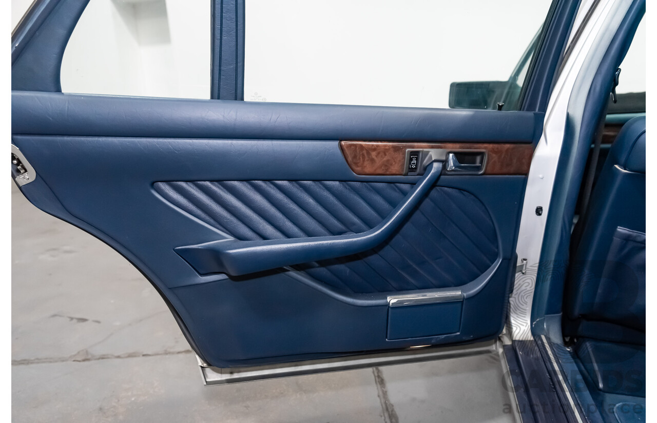 3/1989 Mercedes Benz 420 SEL W126 4d Sedan Silver V8 4.2L