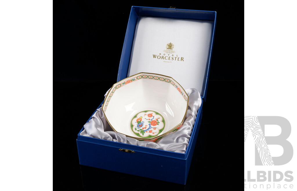 Royal Worcester Porcelain Bowl in the Heritage Collection, 2003, in Original Box