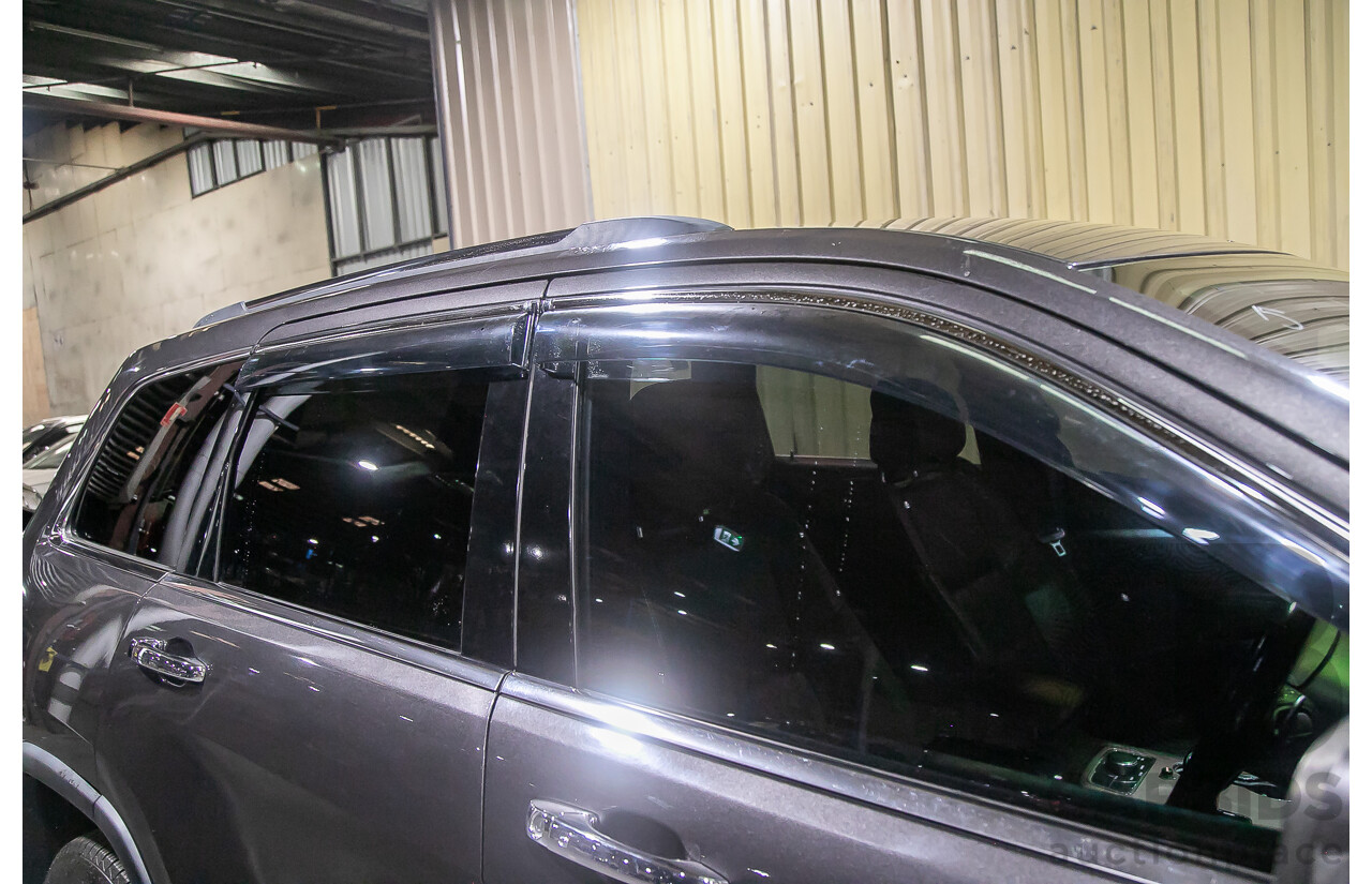 12/2013 Jeep Grand Cherokee Limited (4x4) WK MY13 4d Wagon Metallic Grey Turbo Diesel V6 3.0L