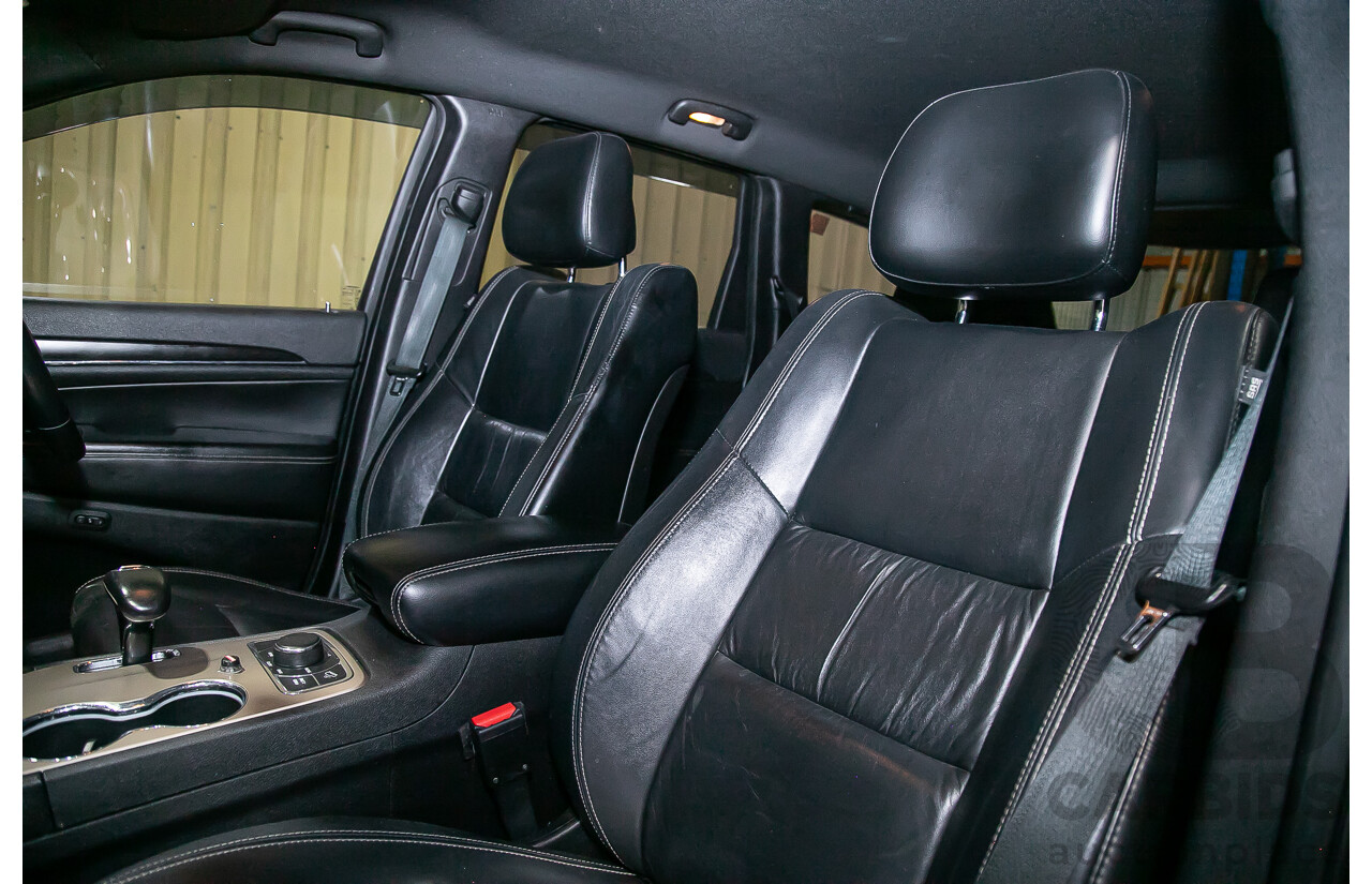 12/2013 Jeep Grand Cherokee Limited (4x4) WK MY13 4d Wagon Metallic Grey Turbo Diesel V6 3.0L