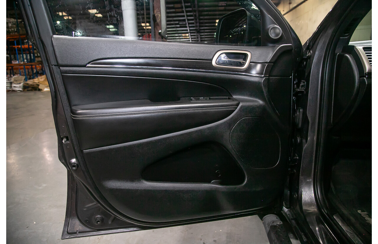 12/2013 Jeep Grand Cherokee Limited (4x4) WK MY13 4d Wagon Metallic Grey Turbo Diesel V6 3.0L