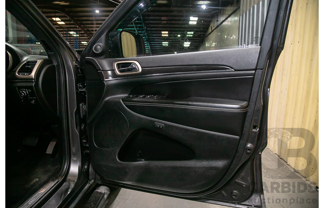 12/2013 Jeep Grand Cherokee Limited (4x4) WK MY13 4d Wagon Metallic Grey Turbo Diesel V6 3.0L