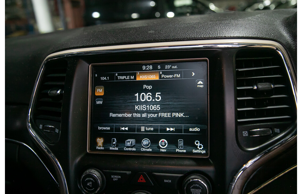 12/2013 Jeep Grand Cherokee Limited (4x4) WK MY13 4d Wagon Metallic Grey Turbo Diesel V6 3.0L