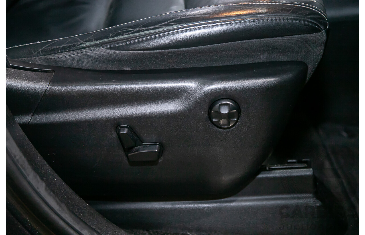 12/2013 Jeep Grand Cherokee Limited (4x4) WK MY13 4d Wagon Metallic Grey Turbo Diesel V6 3.0L