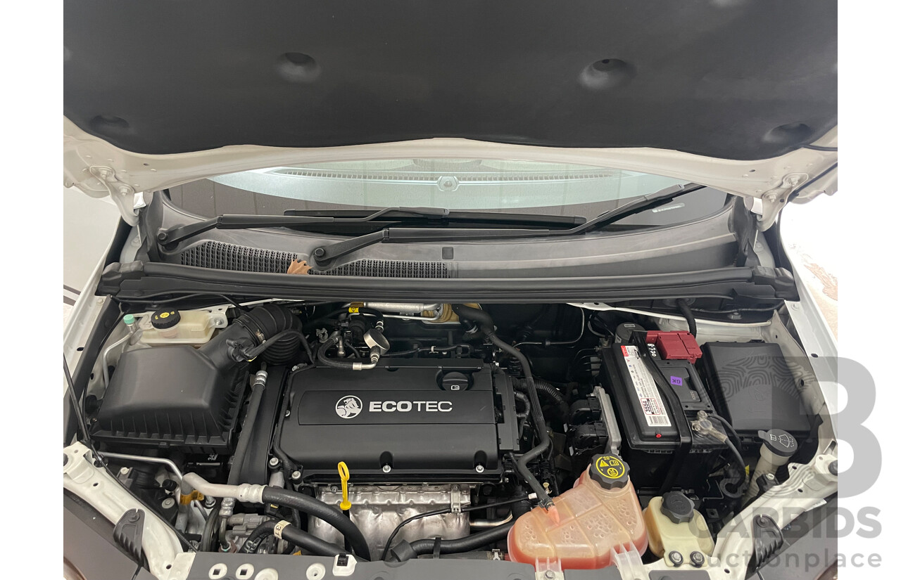 06/15 Holden Barina X FWD TM MY15 5D Hatchback White 1.6L