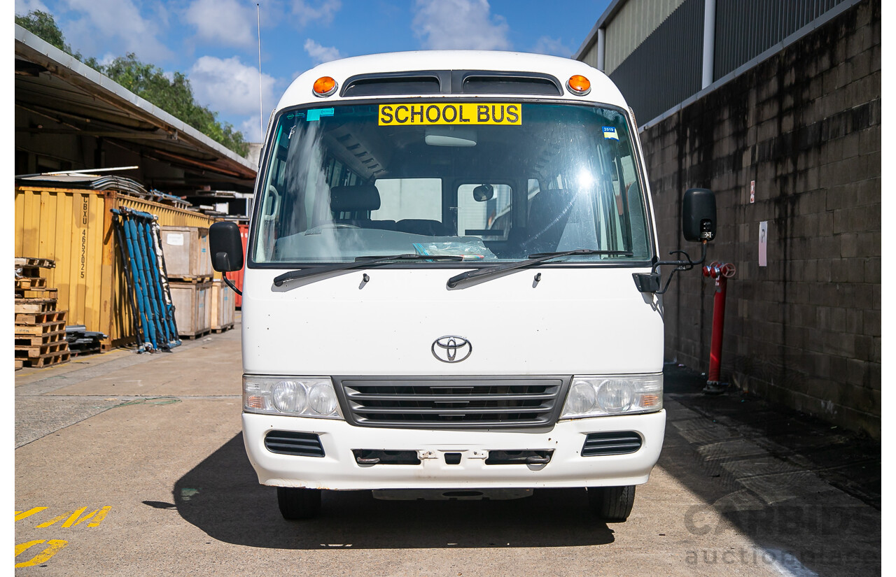 12/2011 Toyota Coaster XZB50R 21 Seater Bus White Turbo Diesel 4.0L