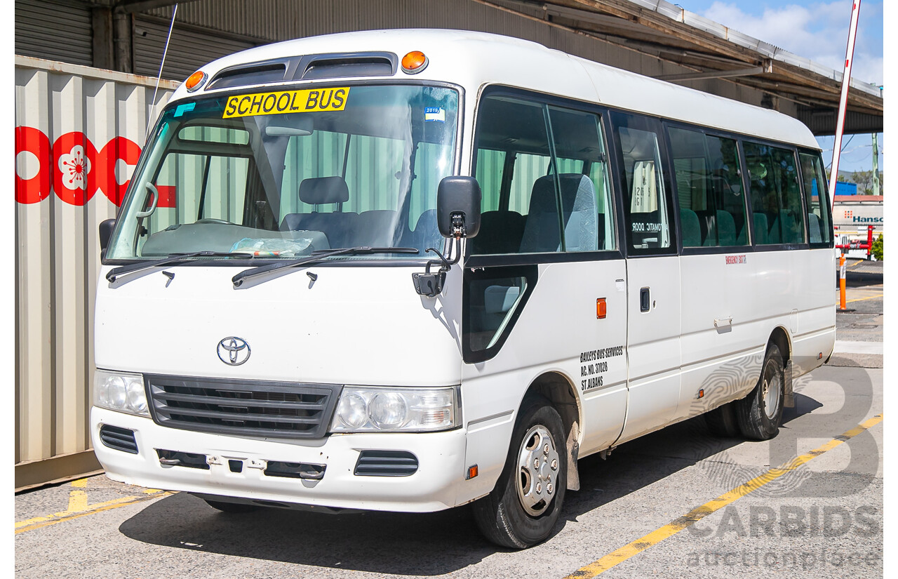 12/2011 Toyota Coaster XZB50R 21 Seater Bus White Turbo Diesel 4.0L