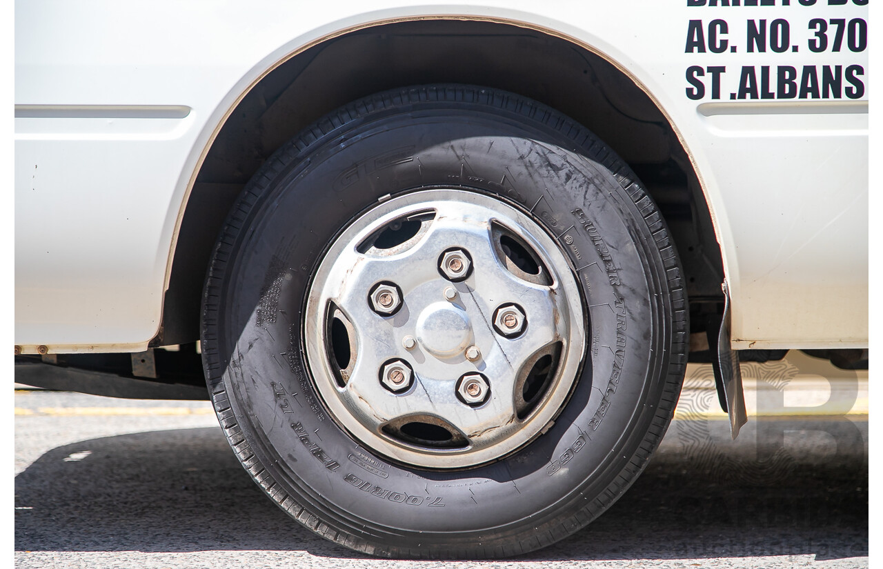 12/2011 Toyota Coaster XZB50R 21 Seater Bus White Turbo Diesel 4.0L