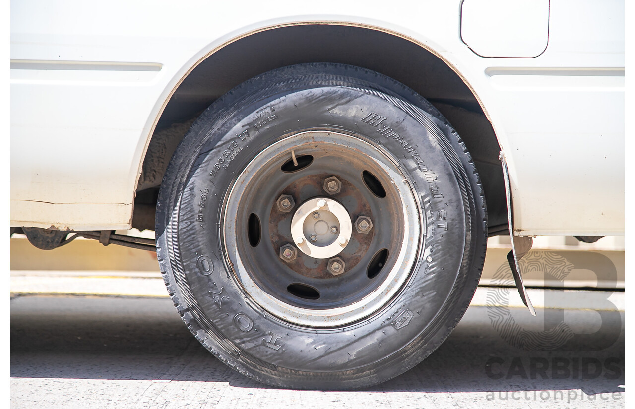 12/2011 Toyota Coaster XZB50R 21 Seater Bus White Turbo Diesel 4.0L