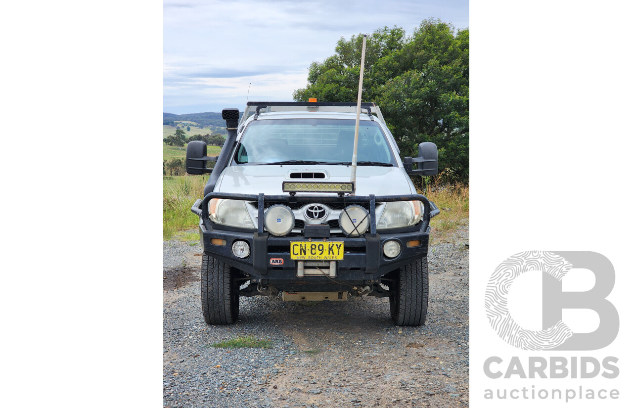 4/2007 Toyota Hilux SR5 (4x4) KUN26R 07 Upgrade Extra Cab P/Up Metallic Silver Turbo Diesel 3.0L