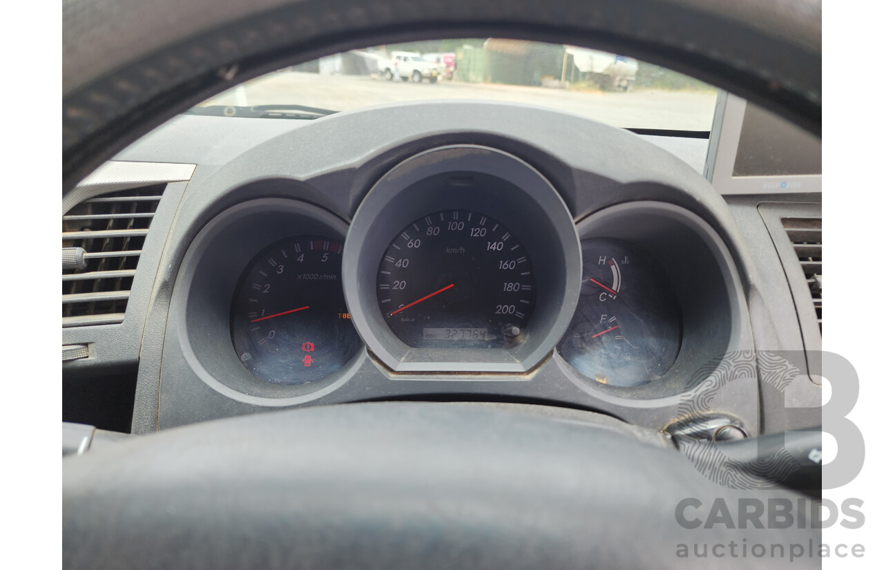 4/2007 Toyota Hilux SR5 (4x4) KUN26R 07 Upgrade Extra Cab P/Up Metallic Silver Turbo Diesel 3.0L