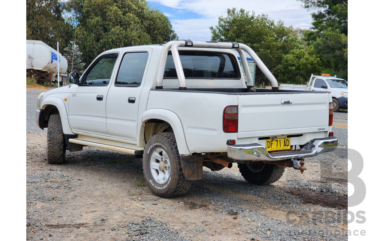 4/2003 Toyota Hilux SR5 (4x4) KZN165R Dual Cab P/Up White Turbo Diesel 3.0L