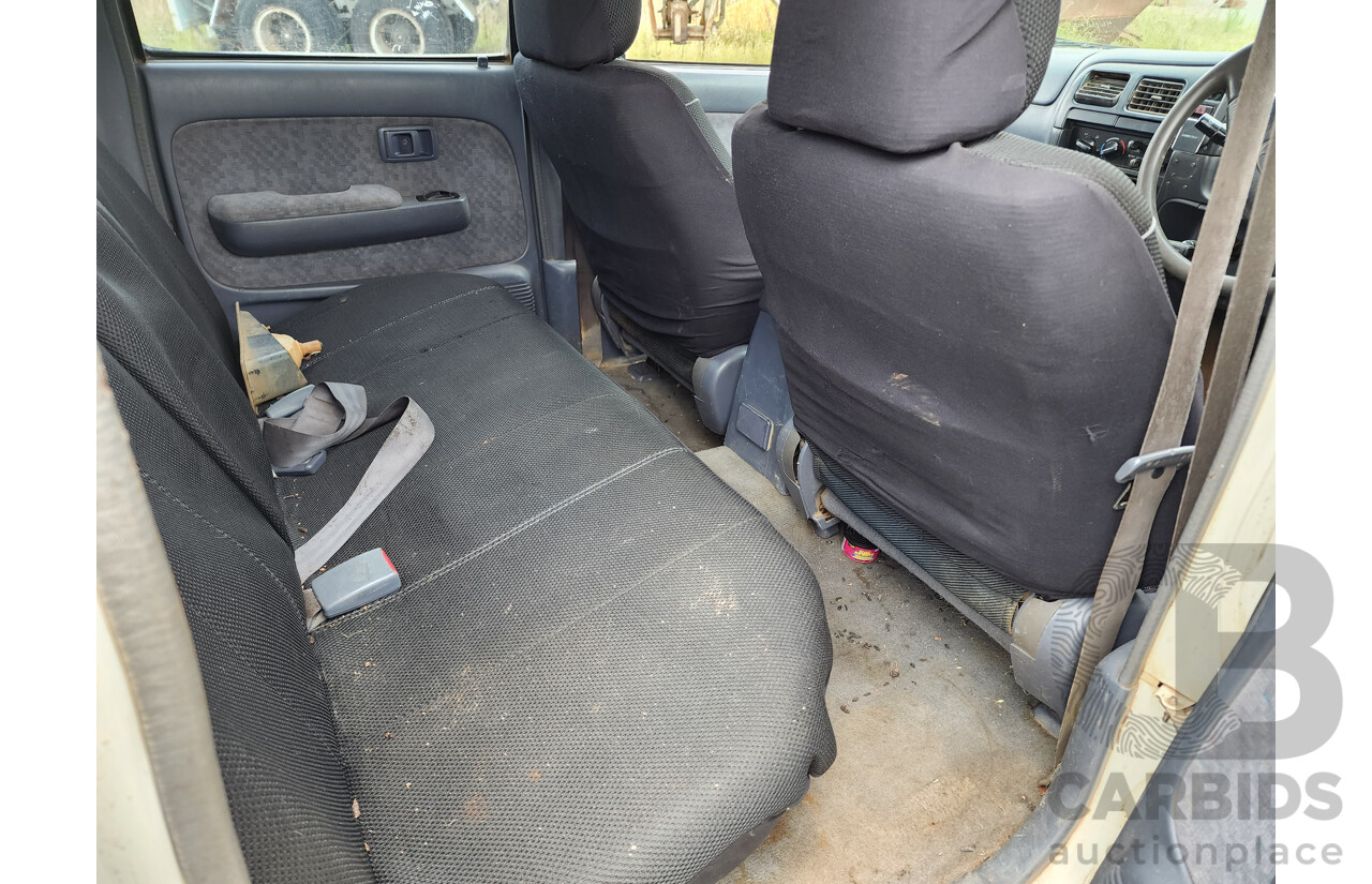 4/2003 Toyota Hilux SR5 (4x4) KZN165R Dual Cab P/Up White Turbo Diesel 3.0L