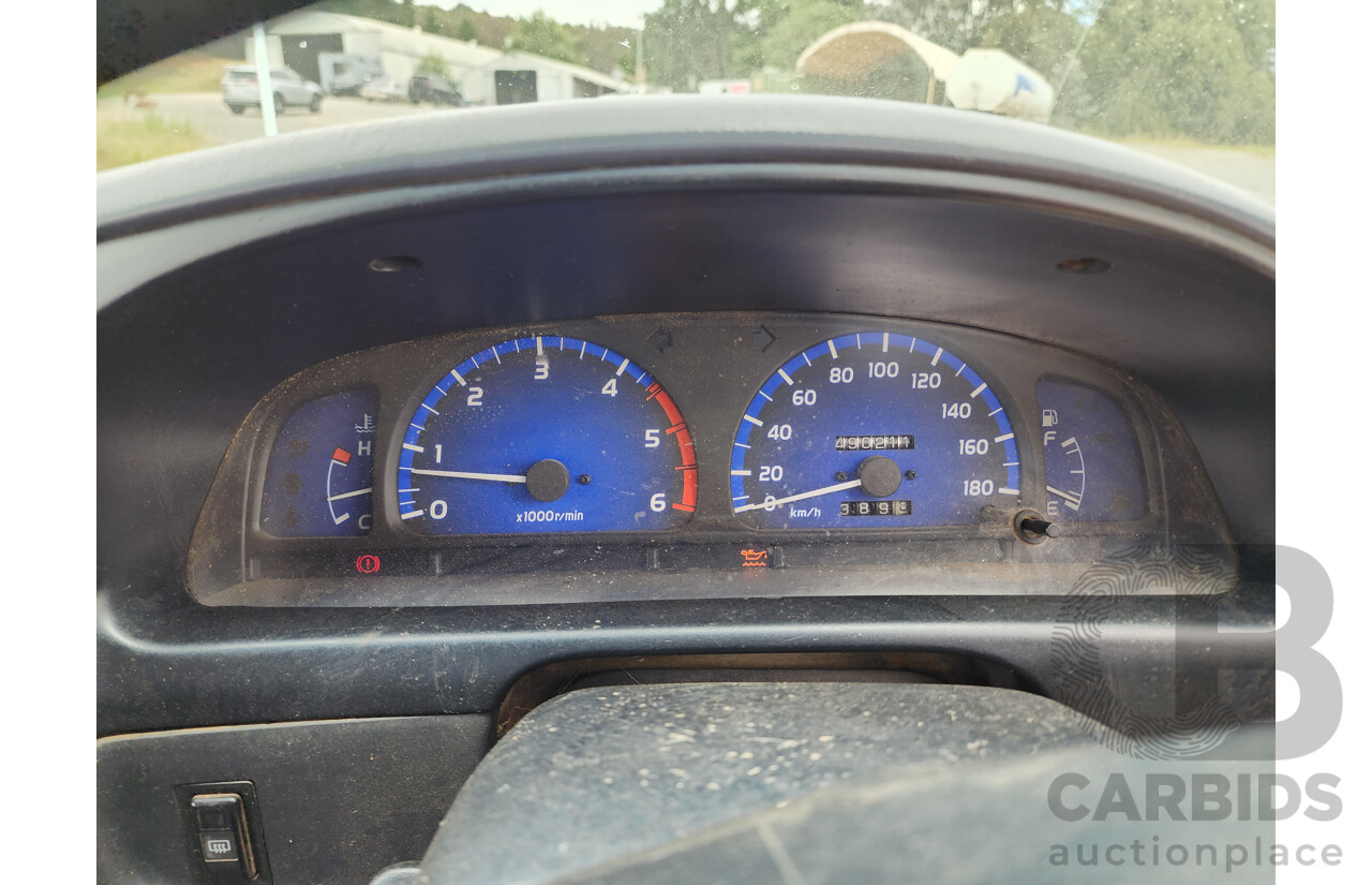 4/2003 Toyota Hilux SR5 (4x4) KZN165R Dual Cab P/Up White Turbo Diesel 3.0L