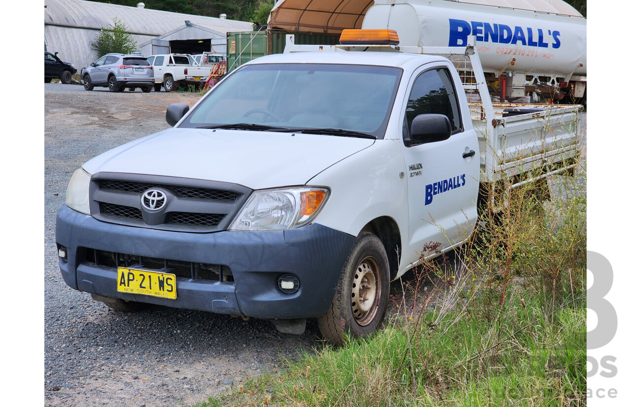 4/2007 Toyota Hilux Workmate TGN16R 07 UPGRADE C/Chas White 2.7L