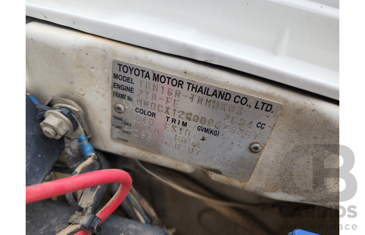 4/2007 Toyota Hilux Workmate TGN16R 07 UPGRADE C/Chas White 2.7L