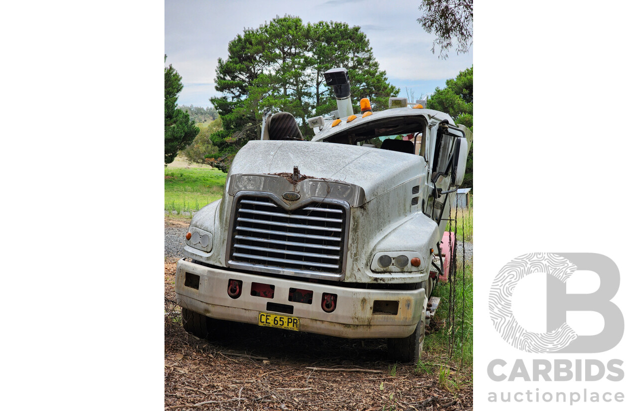 04/2007 Mack CX Vision 6x4 Cab Chassis Prime Mover 2d White Turbo Diesel EA7 420HP