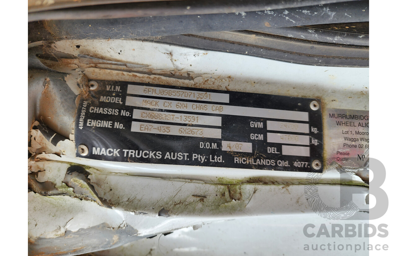 04/2007 Mack CX Vision 6x4 Cab Chassis Prime Mover 2d White Turbo Diesel EA7 420HP