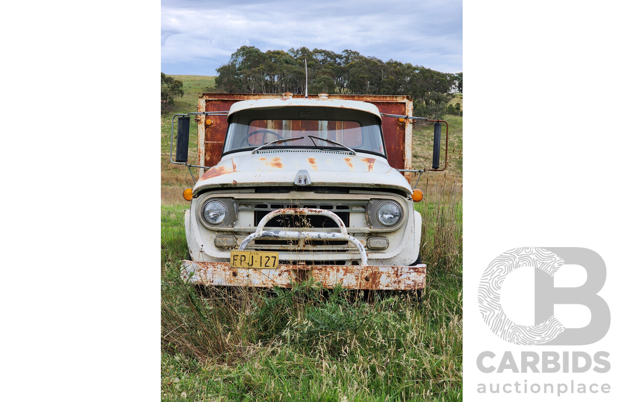 12/1970 International C1640 Tipper Truck 4x2 2d Single Cab Grey 282ci 6cyl Petrol