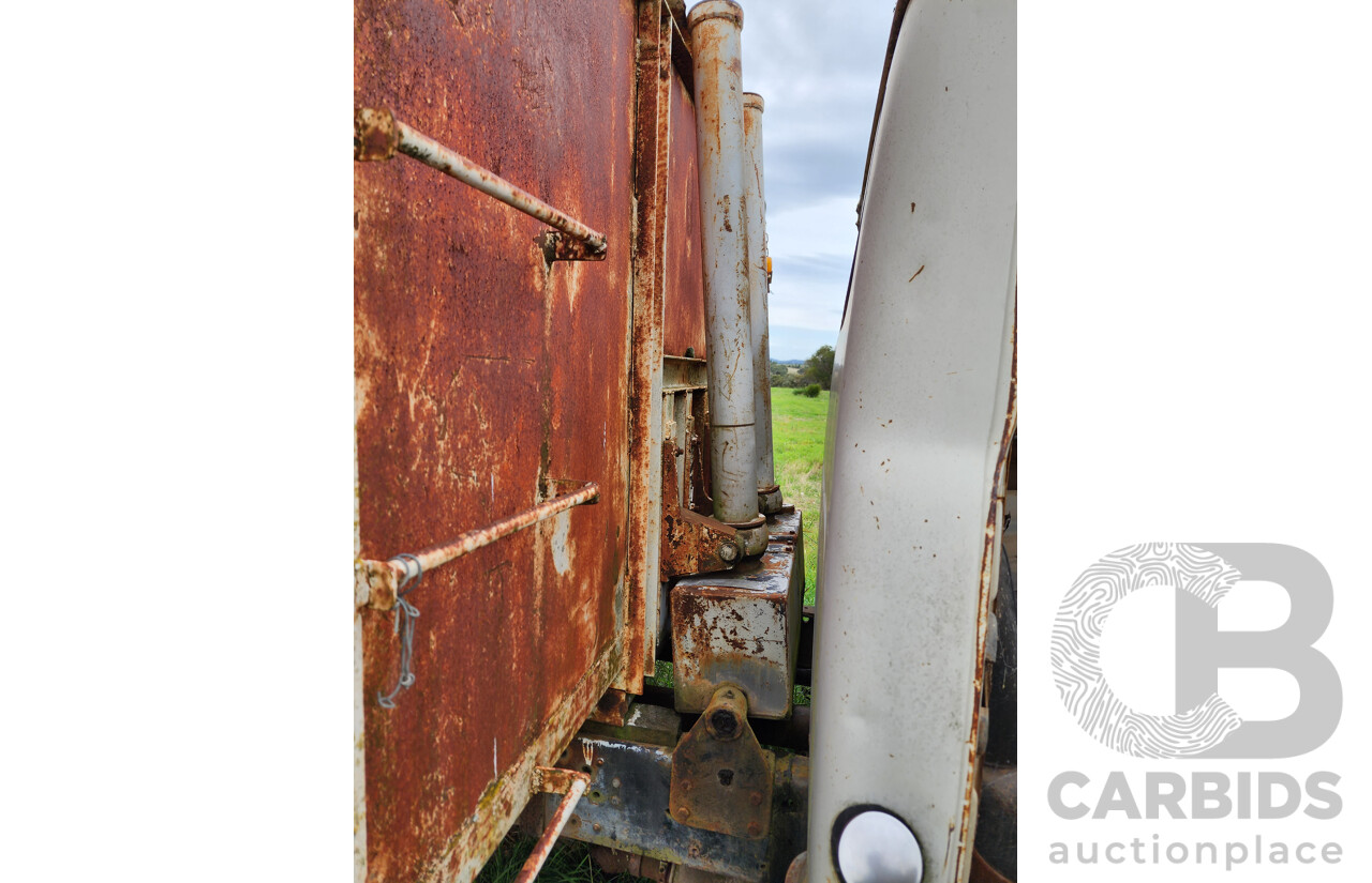 12/1970 International C1640 Tipper Truck 4x2 2d Single Cab Grey 282ci 6cyl Petrol