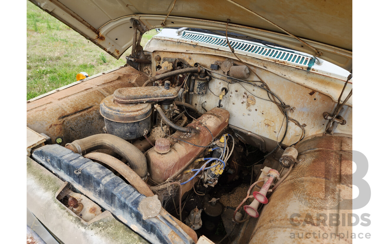 12/1970 International C1640 Tipper Truck 4x2 2d Single Cab Grey 282ci 6cyl Petrol