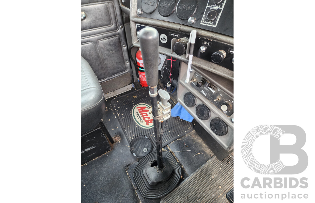 11/1990 Mack Econodyne Value Liner 6x4 2d Cab Chassis Turbo Diesel