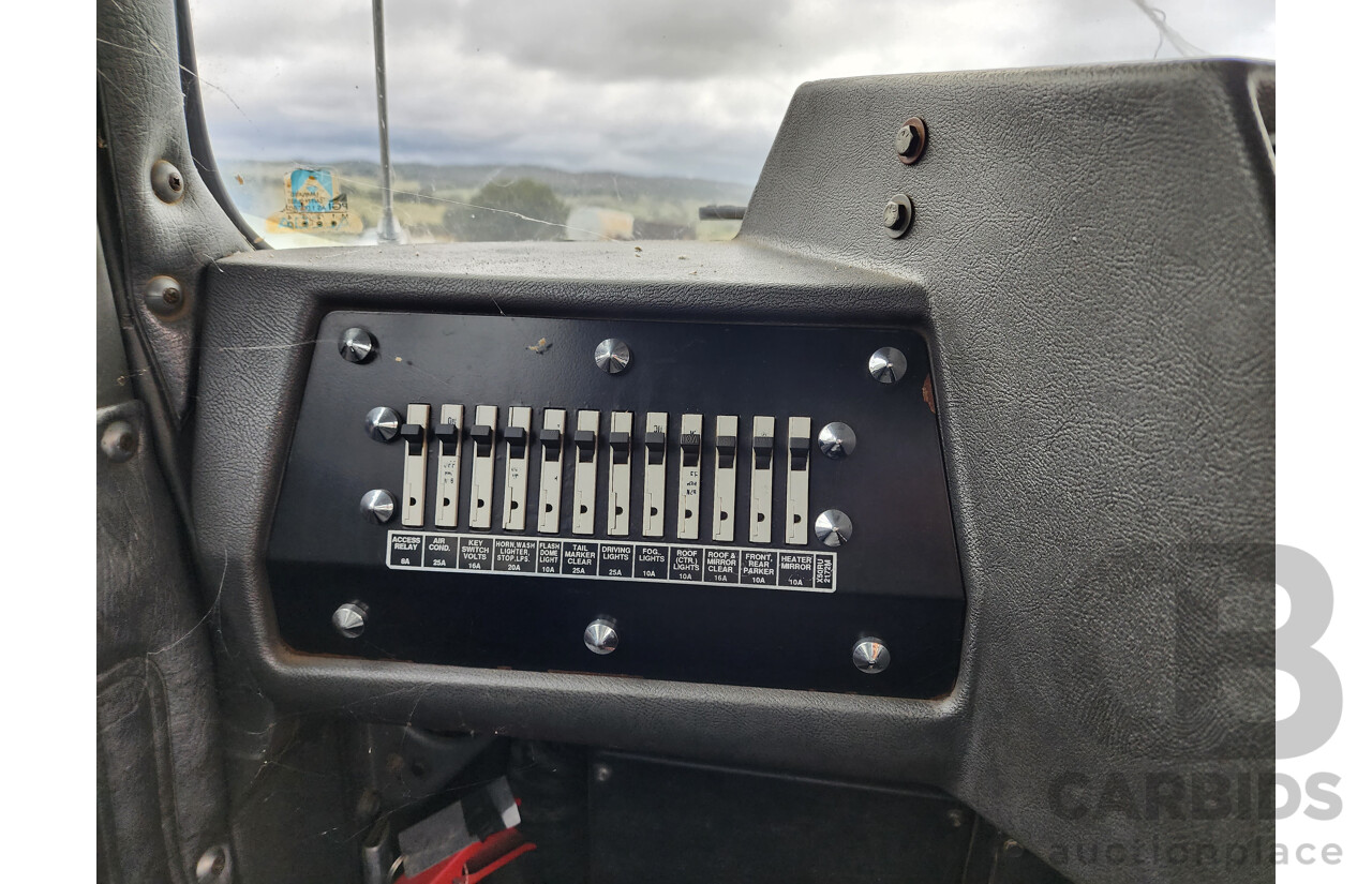 11/1990 Mack Econodyne Value Liner 6x4 2d Cab Chassis Turbo Diesel